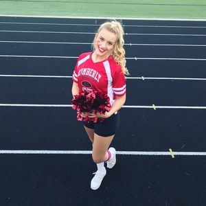 Meet your Posher, Katelyn